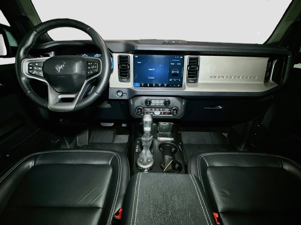 Certified 2025 Ford Bronco Outer Banks AWD/4WD image 9