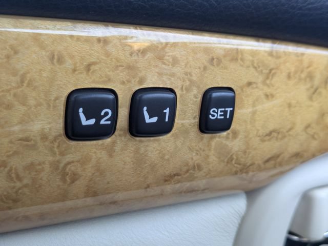 Used 2002 Lexus SC 430 Convertible RWD image 29