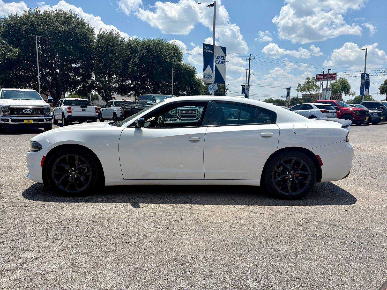 Used 2023 Dodge Charger SXT w/ Blacktop Package RWD image 8