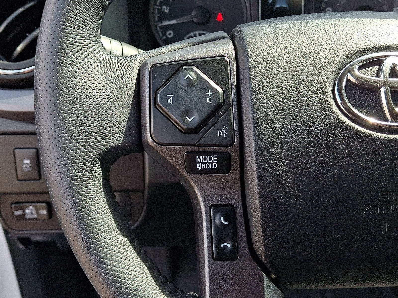 Used 2023 Toyota Tacoma TRD Sport AWD/4WD image 21