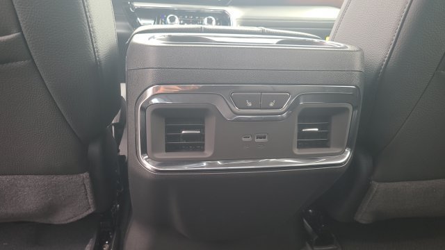 New 2026 GMC Sierra 1500 Denali w/ Technology Package AWD/4WD image 23
