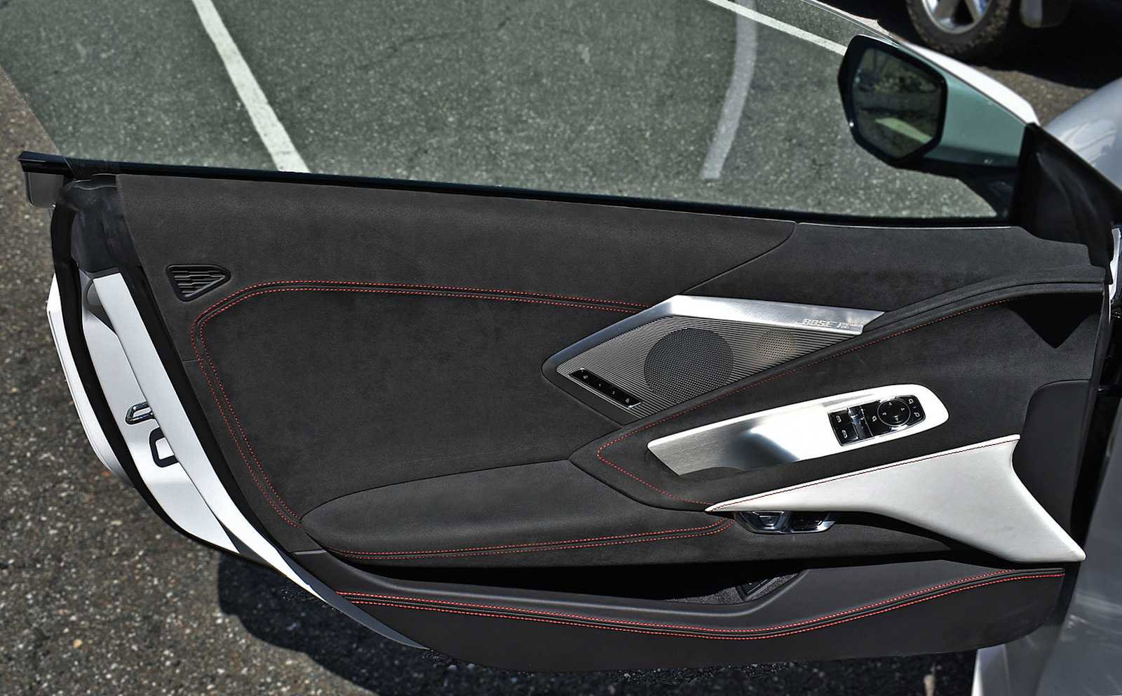 Used 2023 Chevrolet Corvette Stingray Premium Cpe w/ Z51 Performance Package RWD image 36