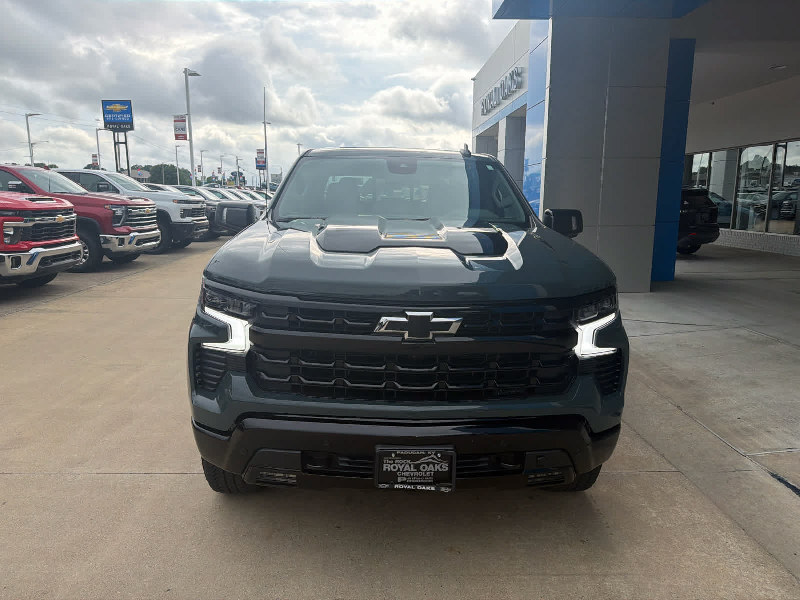 Used 2026 Chevrolet Silverado 1500 LT Trail Boss w/ LT Trail Boss Premium Package AWD/4WD image 10