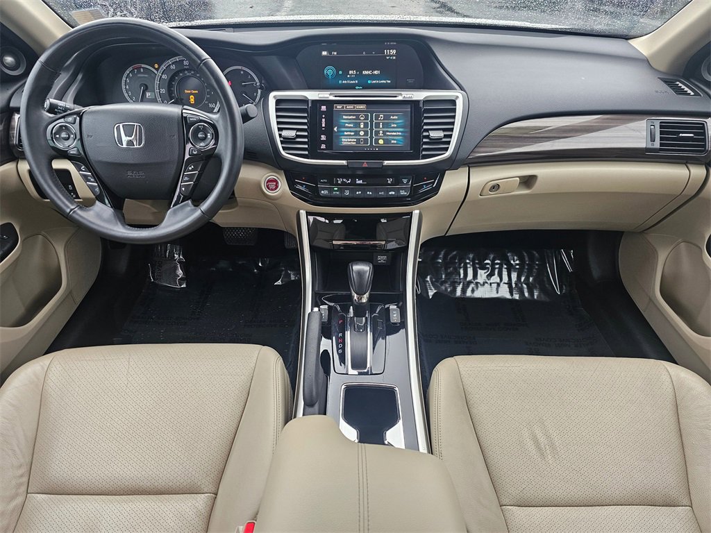 Used 2016 Honda Accord Touring image 16