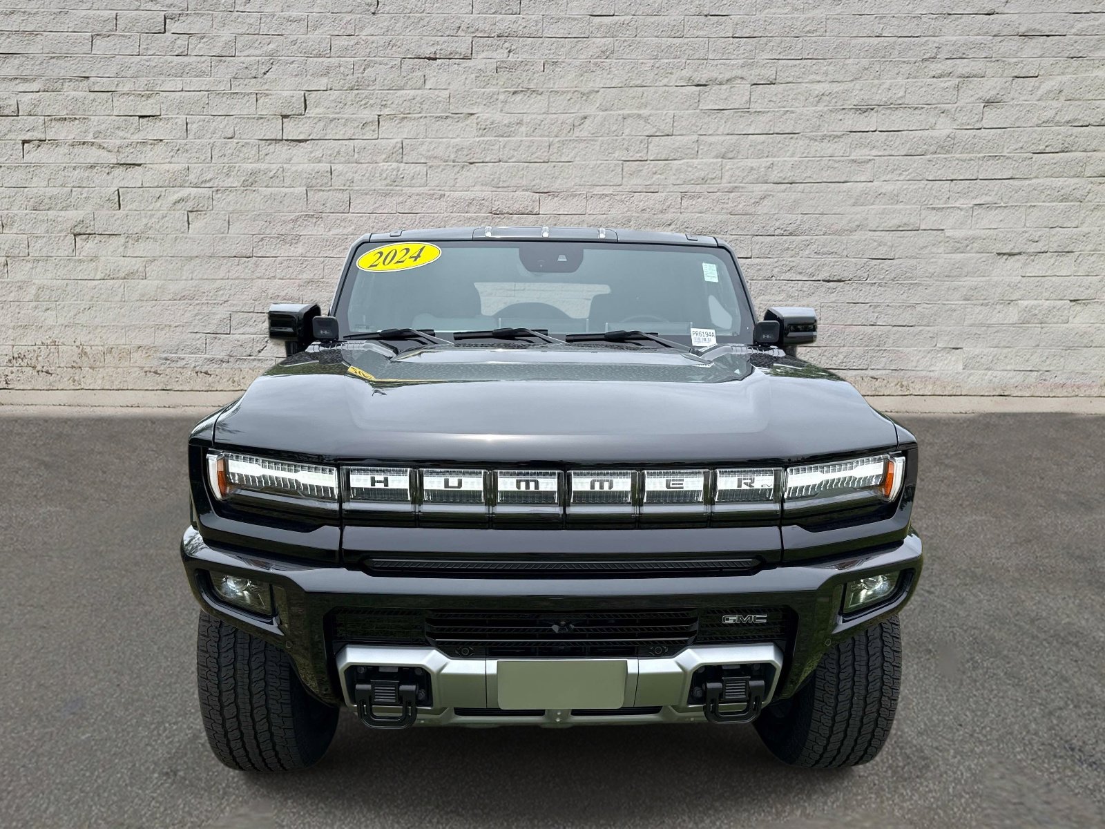 Used 2024 GMC Hummer EV 2X w/ LPO, Illumination Package AWD/4WD image 2