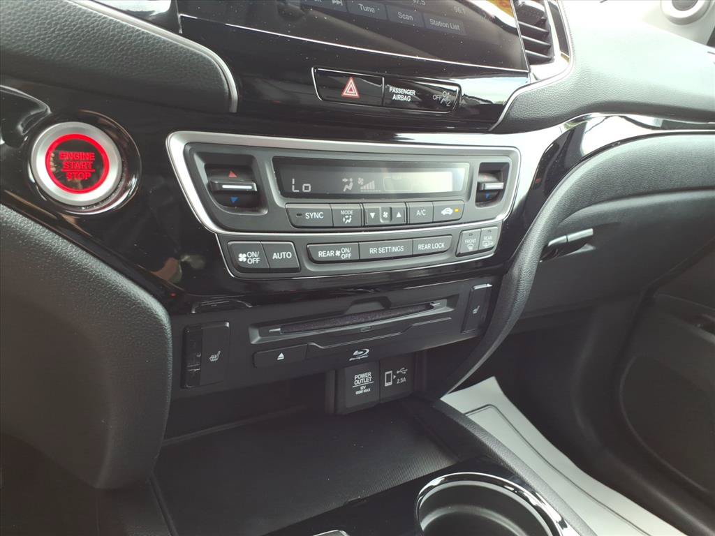 Used 2022 Honda Pilot Touring image 18