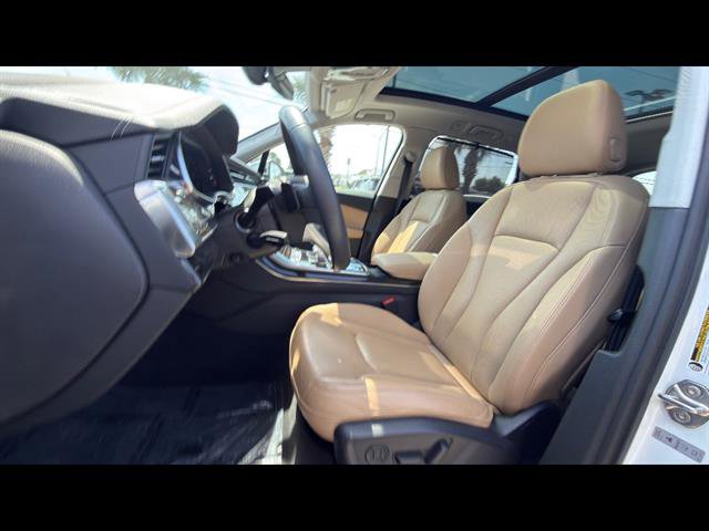 Used 2023 Audi Q7 3.0T Prestige image 10