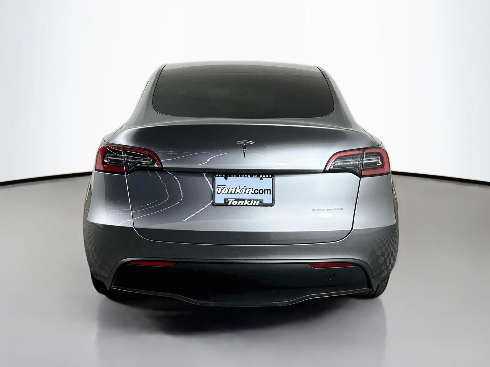 Used 2024 Tesla Model Y Long Range AWD/4WD image 7