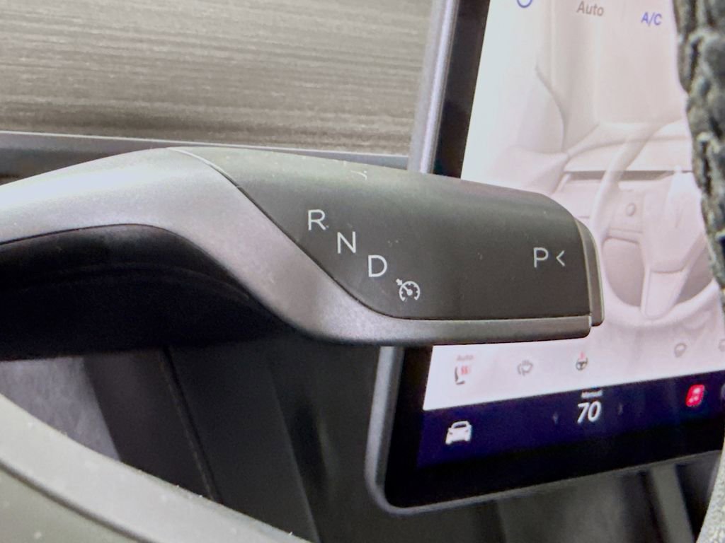 Used 2023 Tesla Model Y Long Range image 10