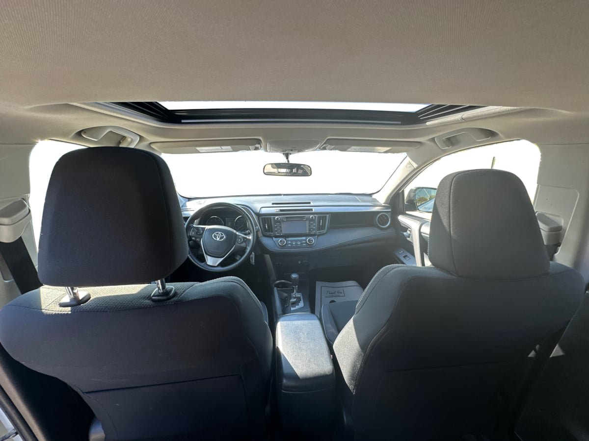 Used 2016 Toyota RAV4 XLE AWD/4WD image 37