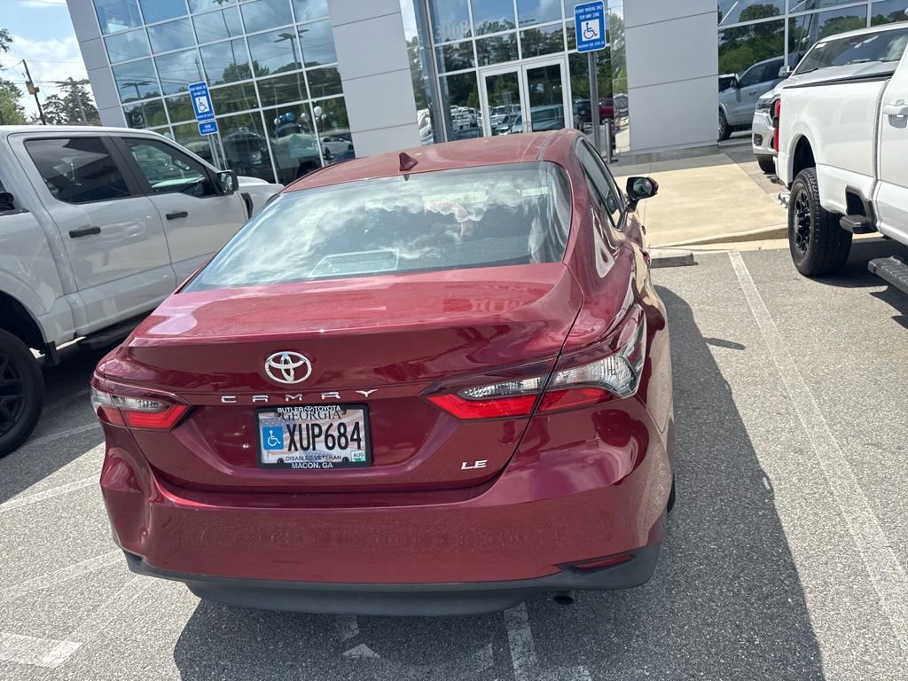 Used 2022 Toyota Camry LE image 11