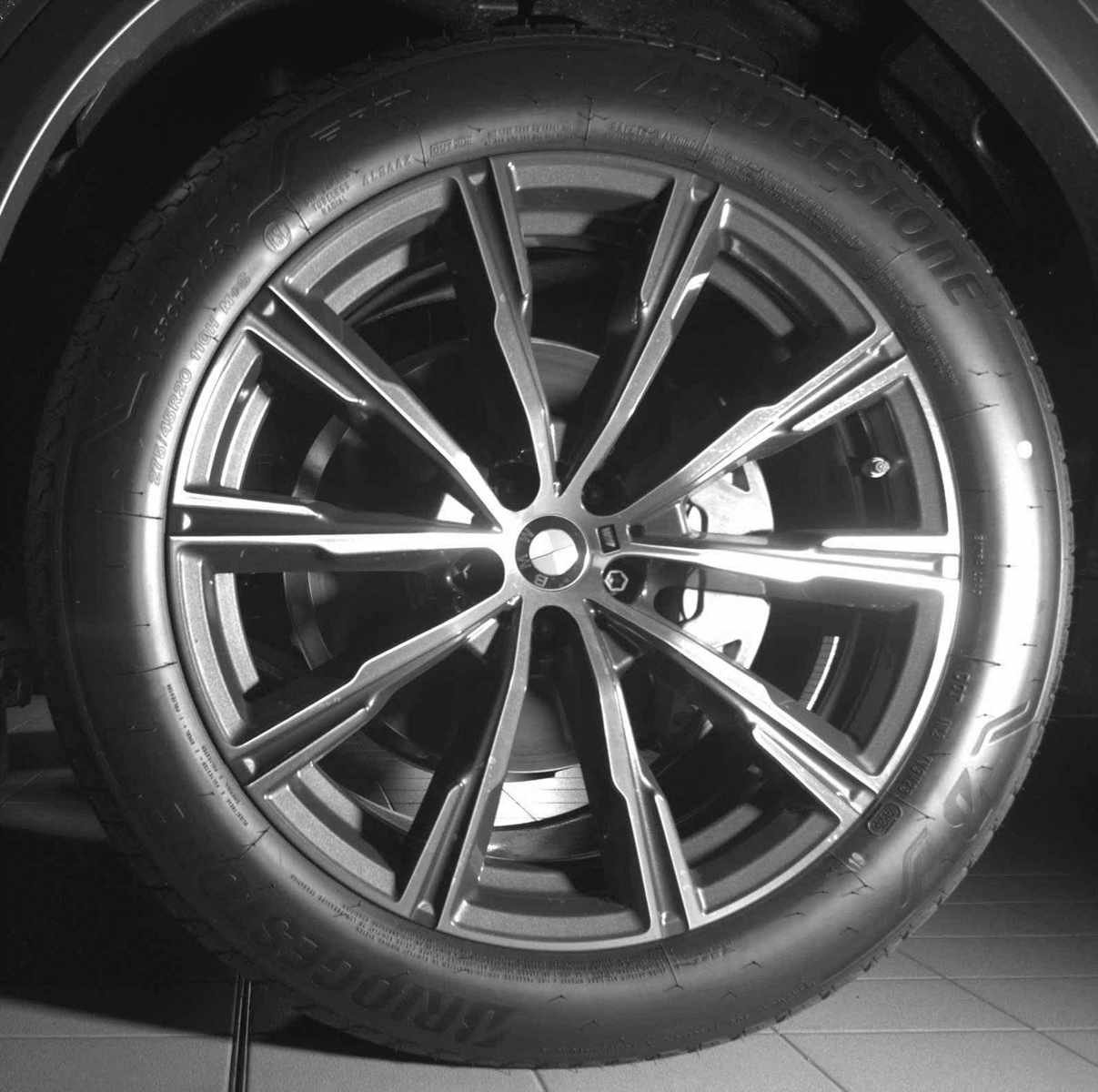 New 2026 BMW X6 xDrive40i w/ Climate Comfort Package AWD/4WD image 19
