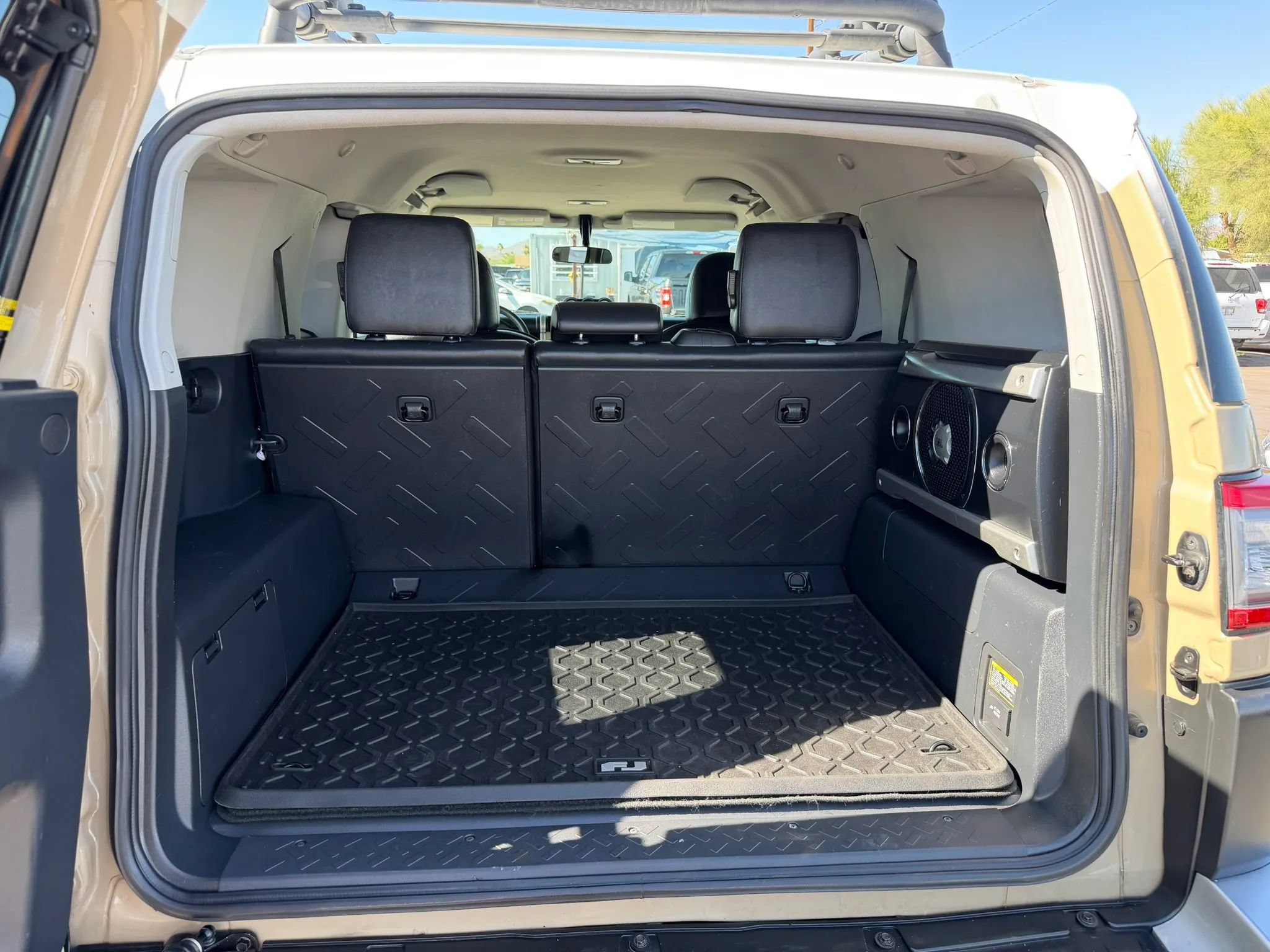 Used 2014 Toyota FJ Cruiser 4WD w/ Upgrade Package image 25