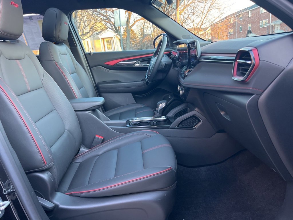 Used 2024 Chevrolet TrailBlazer RS w/ Convenience Package image 27