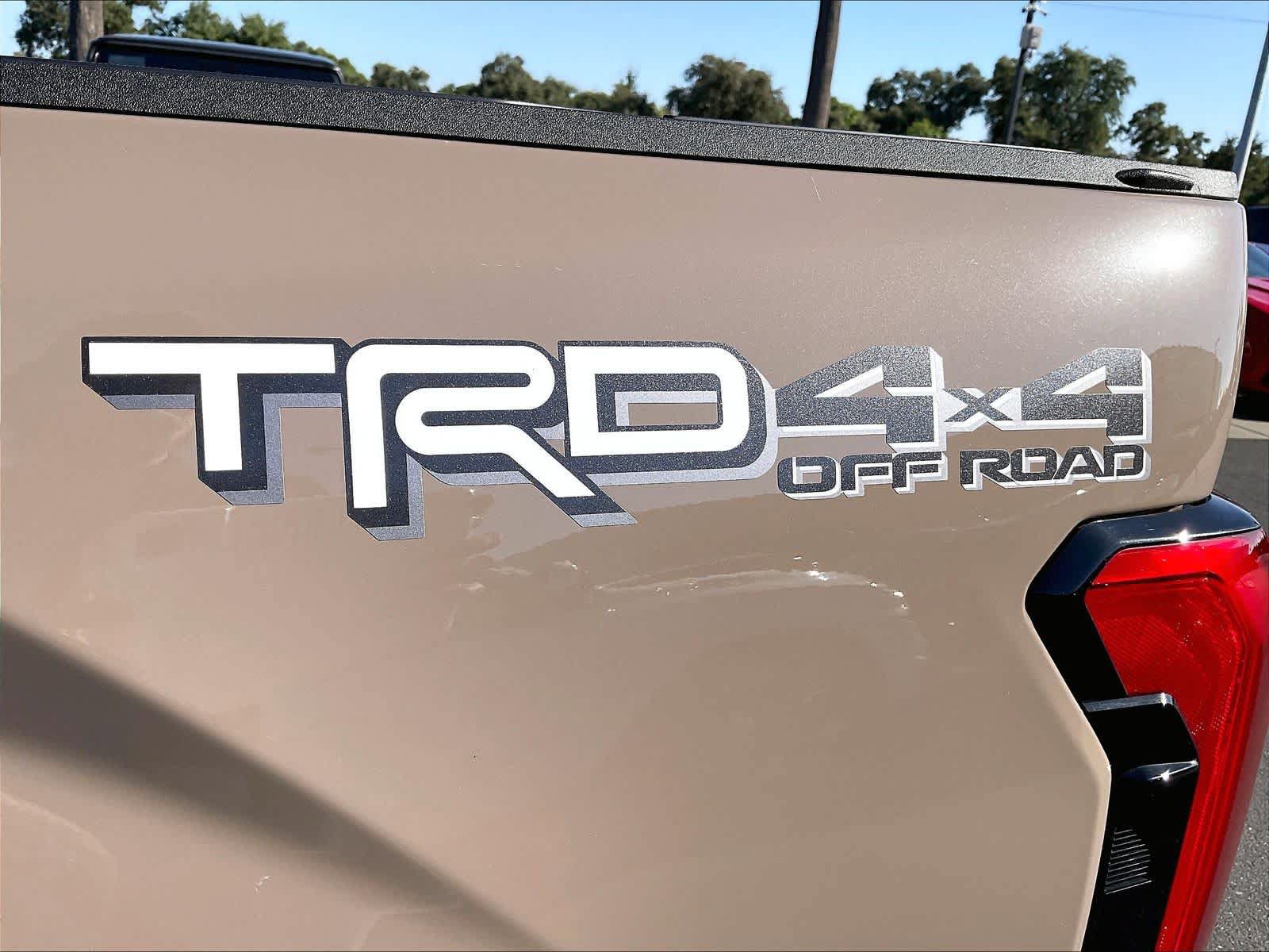 Used 2026 Toyota Tundra SR5 w/ TRD Off-Road Package AWD/4WD image 10