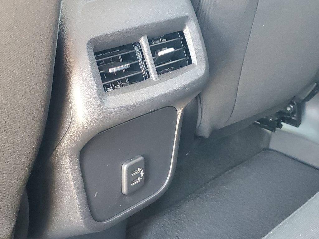 Used 2024 Chevrolet Equinox LT AWD/4WD image 29