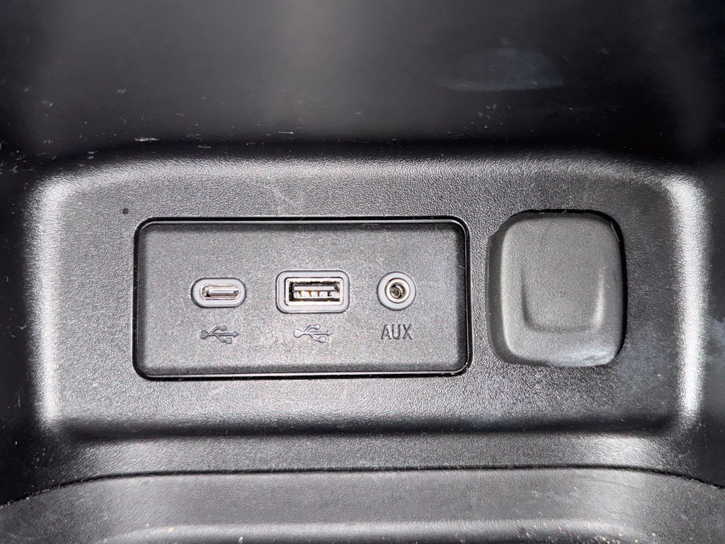 Used 2020 Chevrolet Equinox LT FWD image 16