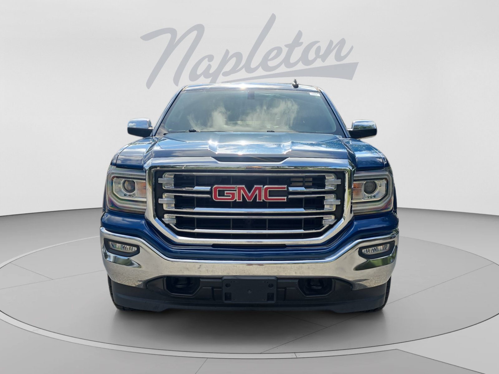 Used 2018 GMC Sierra 1500 SLT w/ SLT Premium Package AWD/4WD image 9