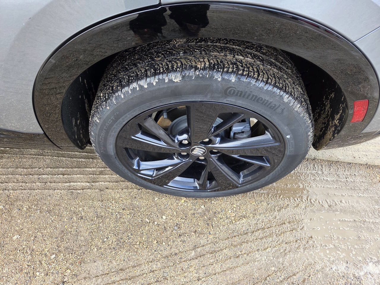 Used 2025 Buick Envision Sport Touring AWD/4WD image 21