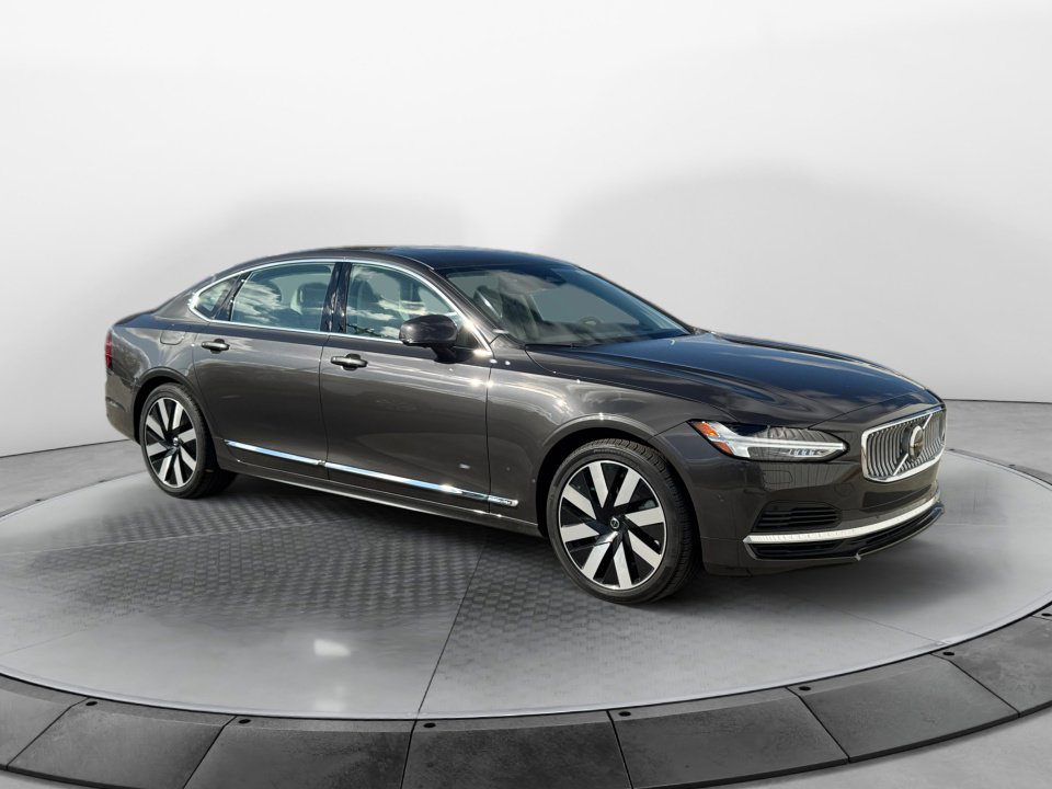 New 2024 Volvo S90 T8 Ultimate w/ Lounge Package