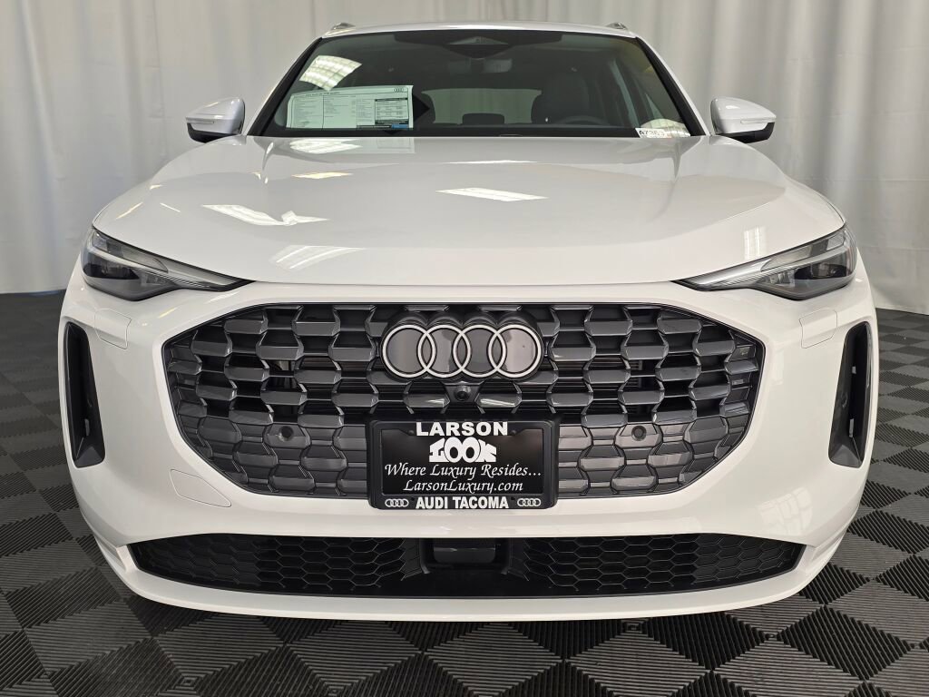 New 2025 Audi Q5 Premium image 9