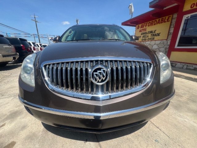 Used 2012 Buick Enclave Leather FWD image 2
