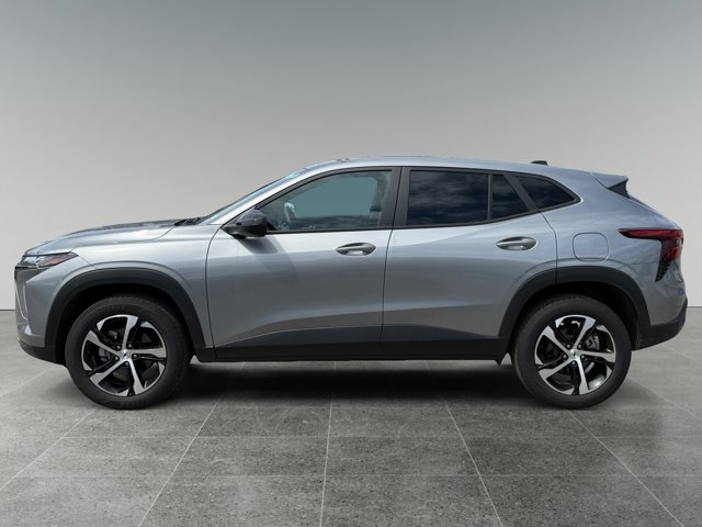 Certified 2024 Chevrolet Trax RS w/ Driver Confidence Package FWD image 2