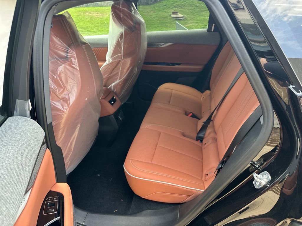 New 2025 Cadillac Optiq Sport 2 AWD/4WD image 9