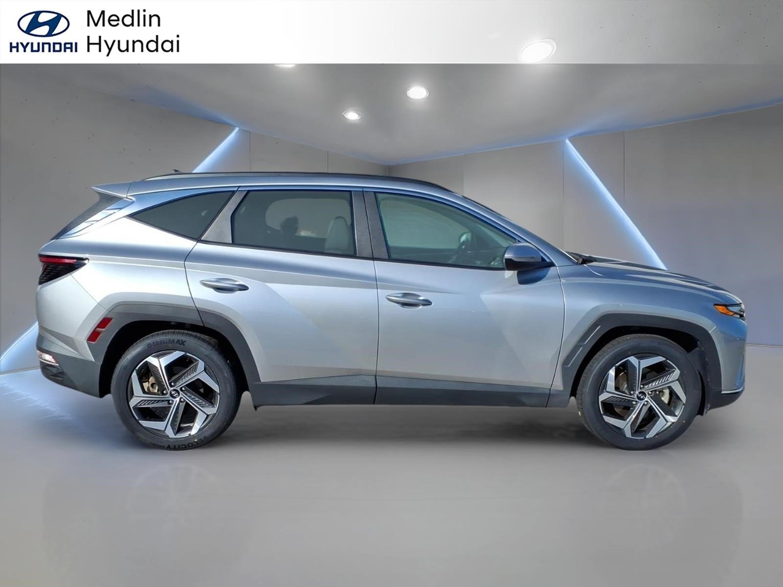 Used 2023 Hyundai Tucson SEL w/ Convenience Package FWD image 2