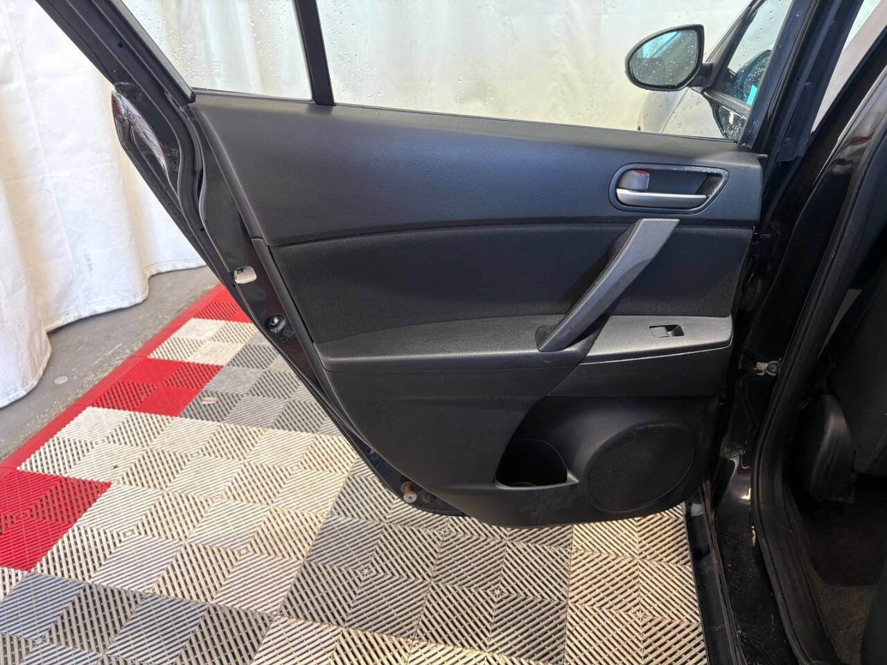 Used 2010 MAZDA MAZDA3 i Touring FWD image 9