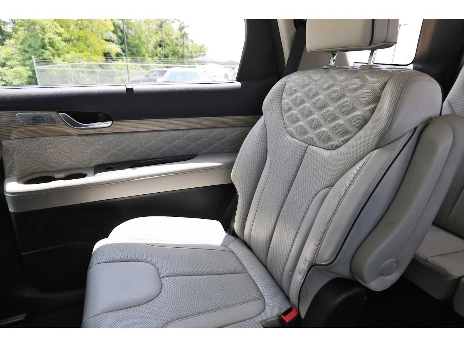 Used 2022 Hyundai Palisade Calligraphy FWD image 9