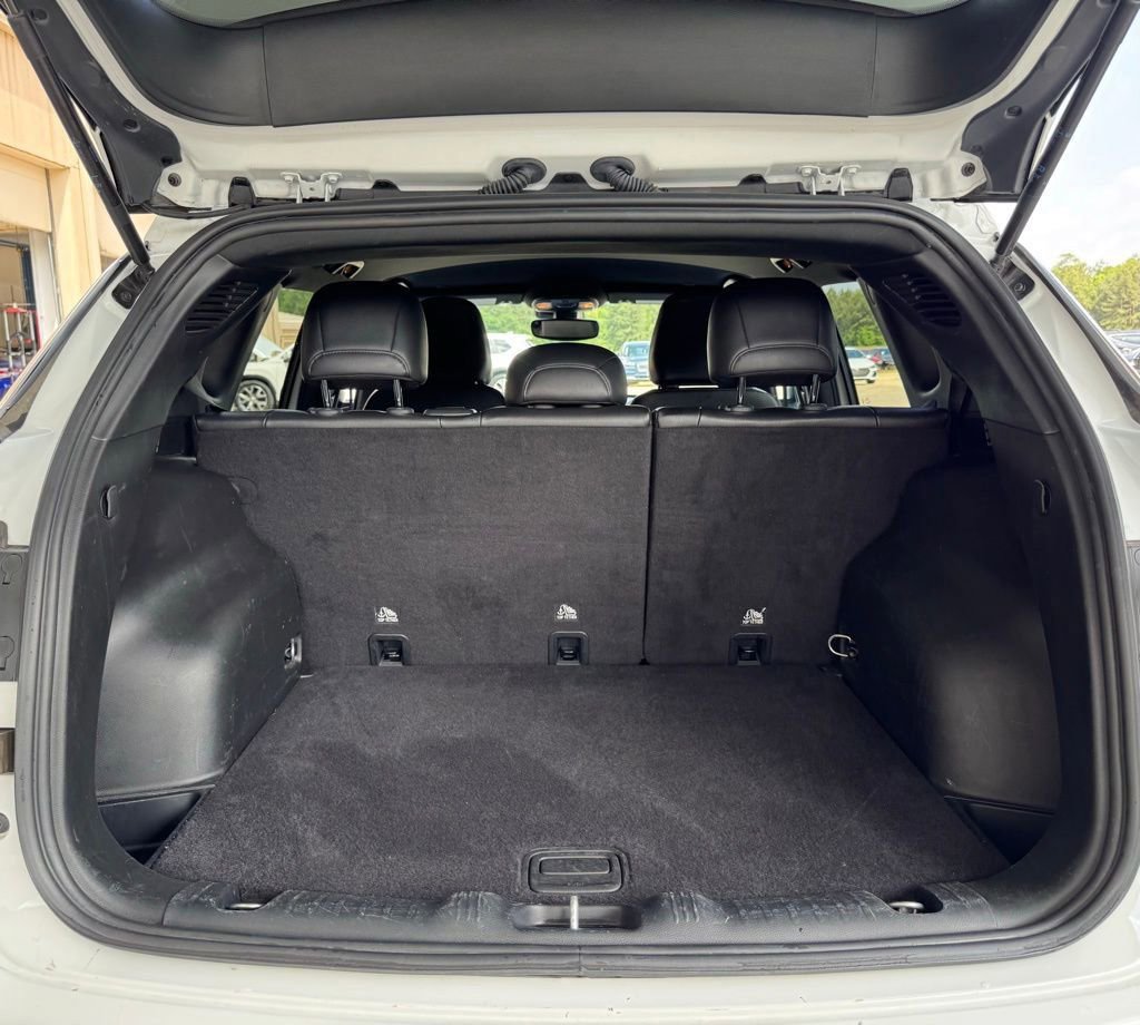 Used 2024 Jeep Compass Latitude image 13