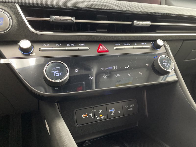 New 2026 Hyundai Sonata SEL FWD image 30