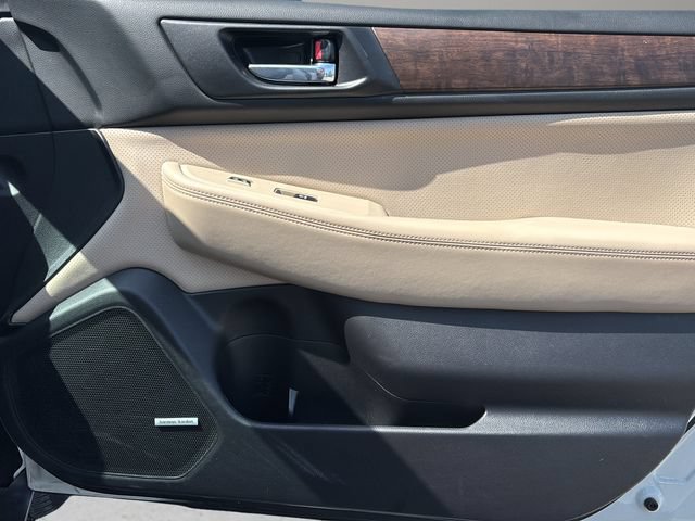 Used 2016 Subaru Outback 3.6R Limited AWD/4WD image 9