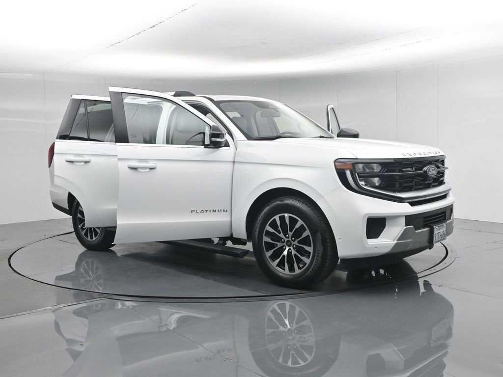 Used 2025 Ford Expedition Platinum AWD/4WD image 41