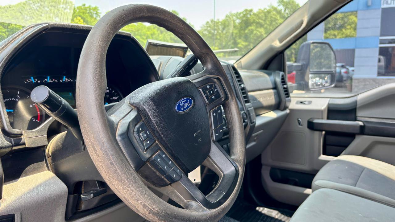 Used 2017 Ford F550 2WD SuperCab Super Duty image 16