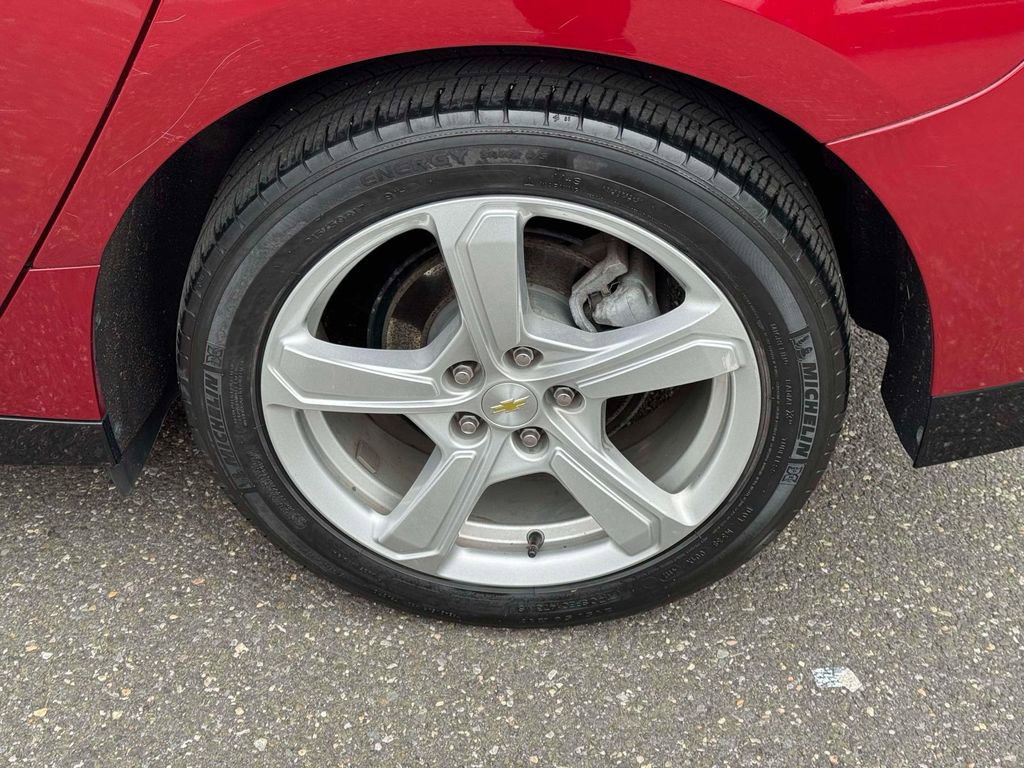 Used 2018 Chevrolet Volt LT FWD image 11