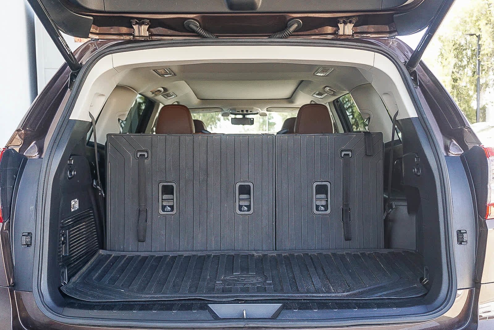 Used 2019 Subaru Ascent Touring w/ Popular Package #3 AWD/4WD image 28