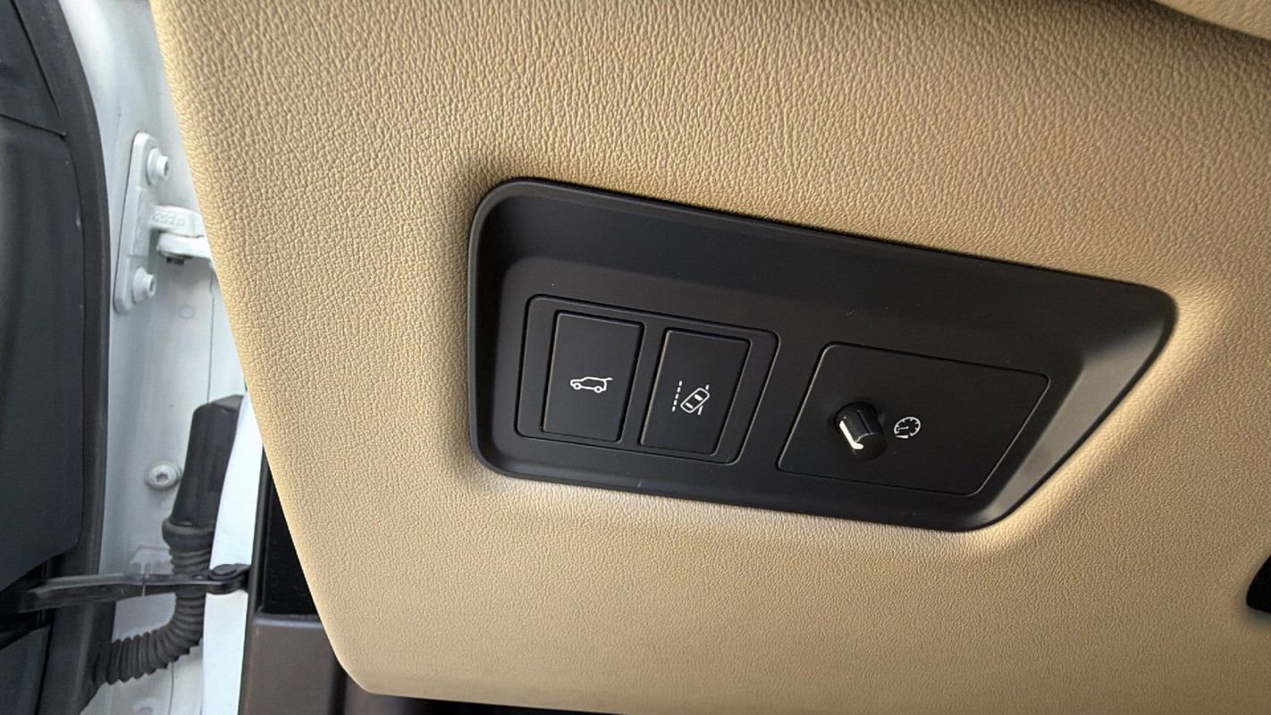 Used 2017 Land Rover Range Rover Sport Supercharged image 31