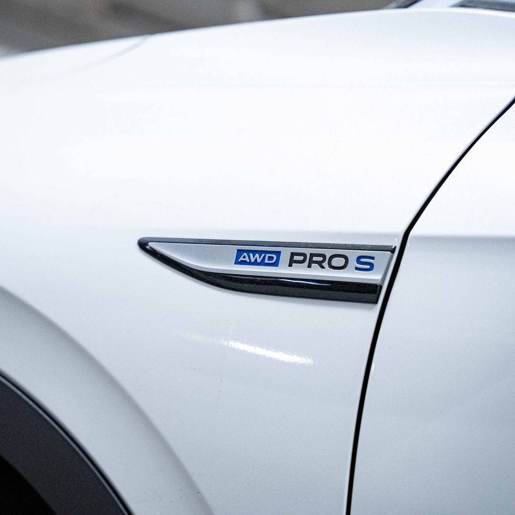 New 2026 Volkswagen ID.4 Pro S Plus AWD/4WD image 3