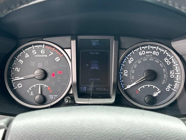 Used 2018 Toyota Tacoma TRD Off-Road w/ Technology Package AWD/4WD image 61