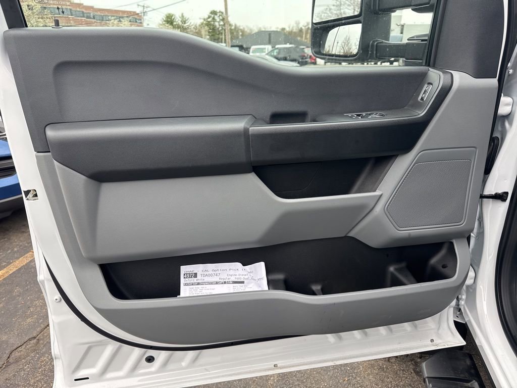 New 2026 Ford F600 4x4 Regular Cab Super Duty w/ XL Chrome Package image 8