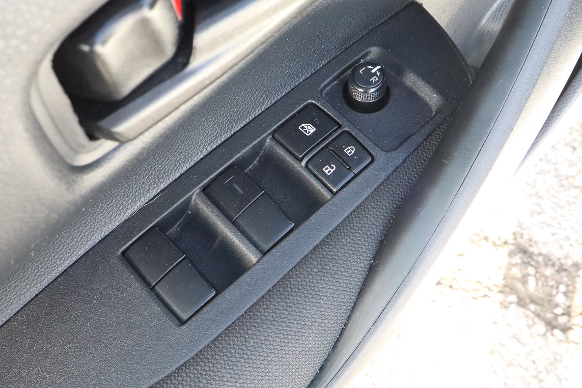 Used 2025 Toyota Corolla LE FWD image 14