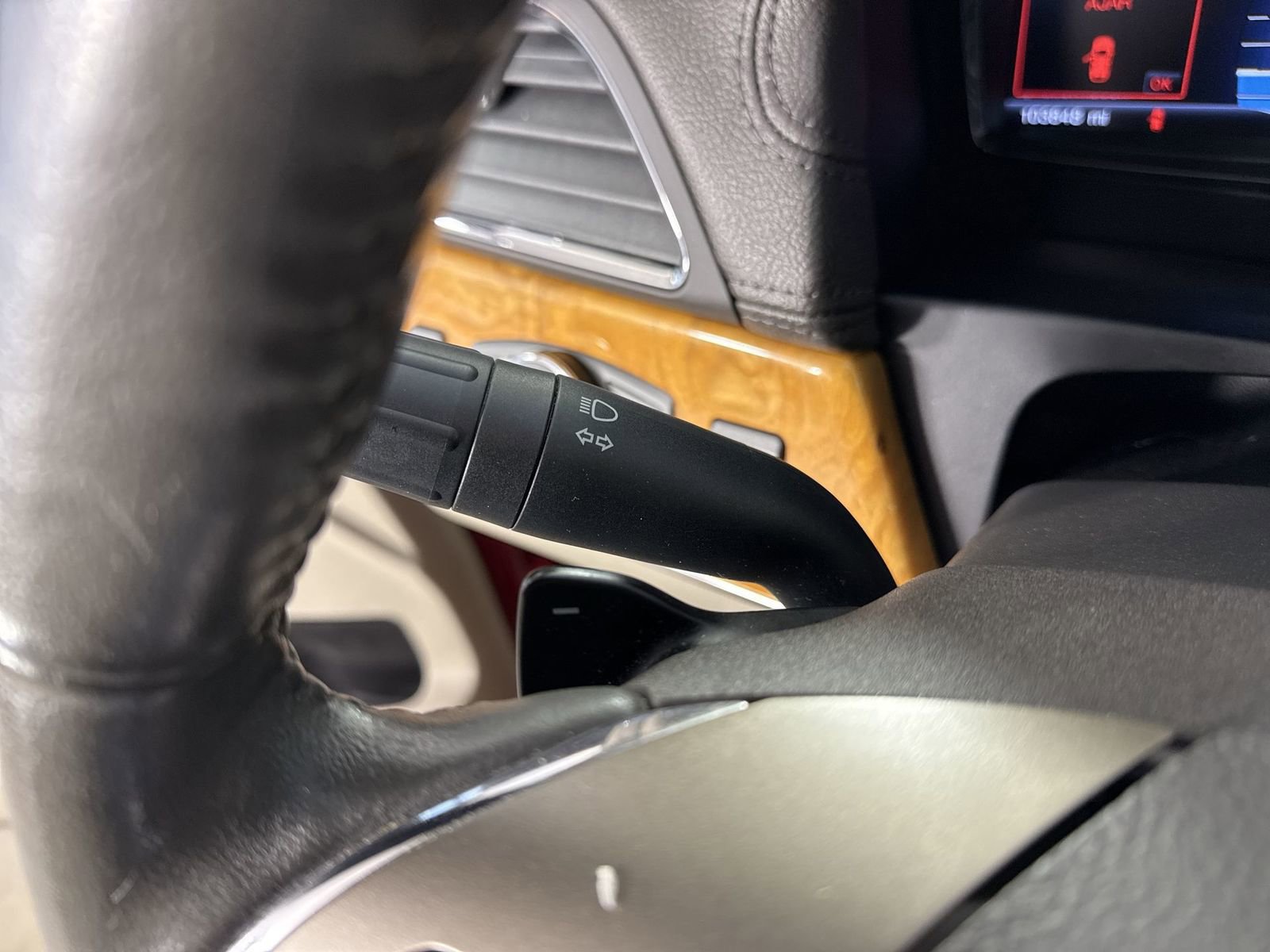 Used 2013 Lincoln MKX AWD image 16