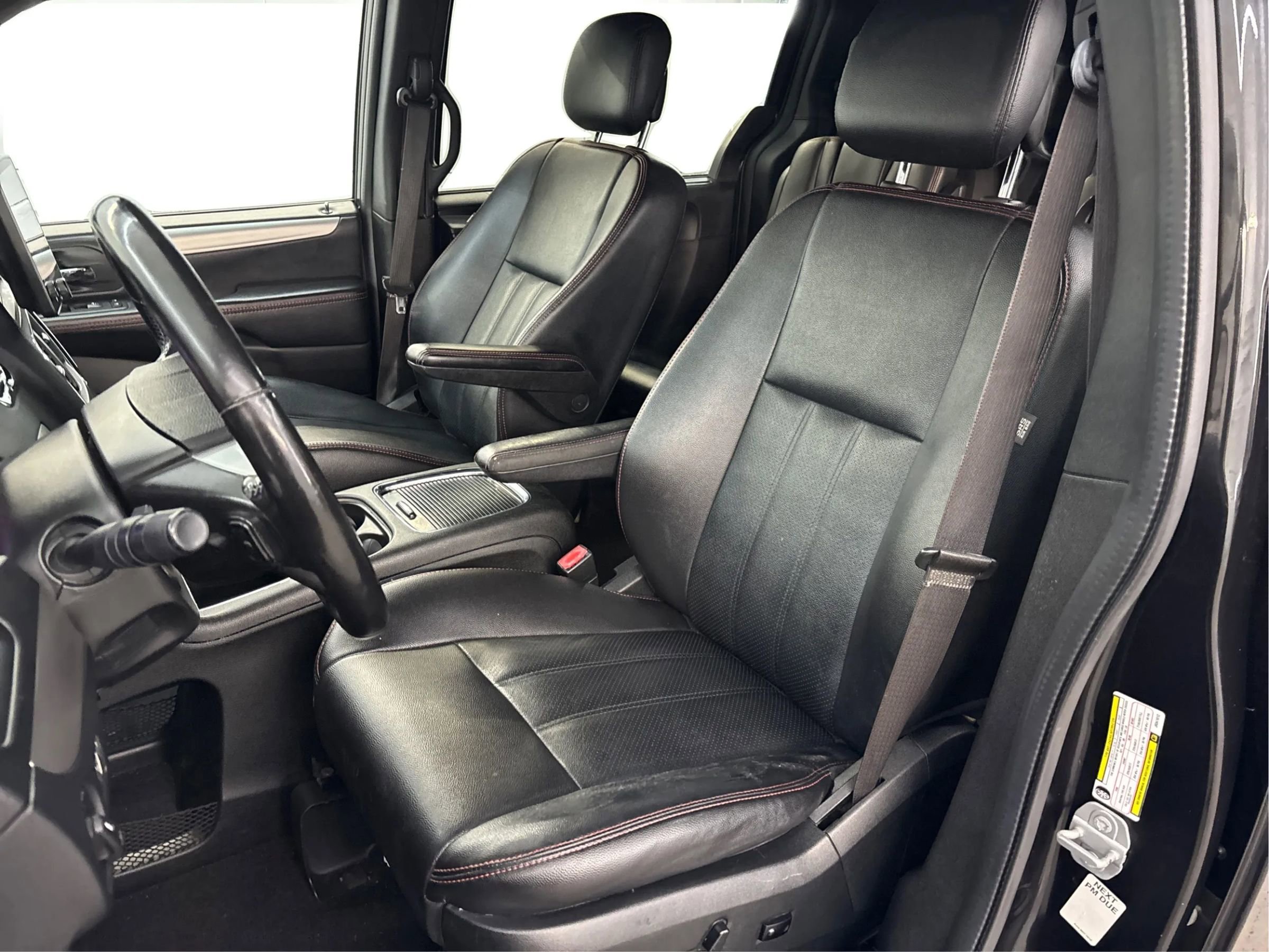 Used 2018 Dodge Grand Caravan GT FWD image 13