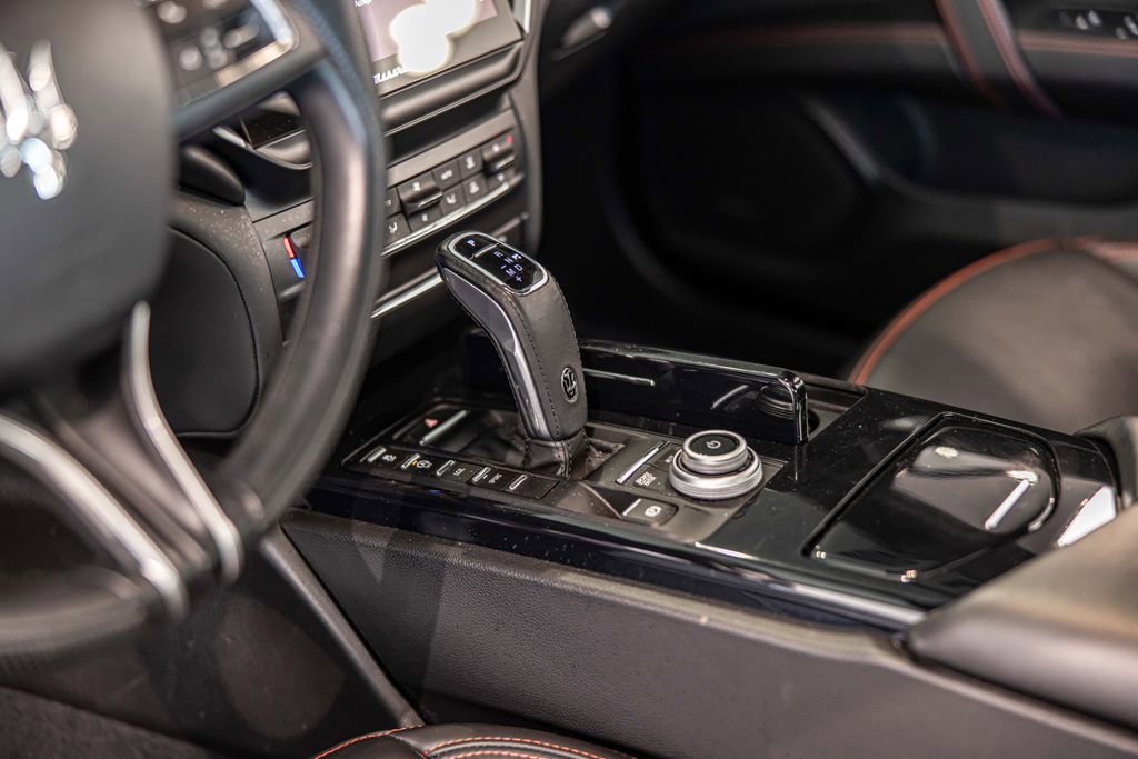 Used 2021 Maserati Ghibli RWD image 22
