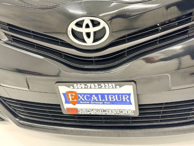 Used 2013 Toyota Yaris LE image 16