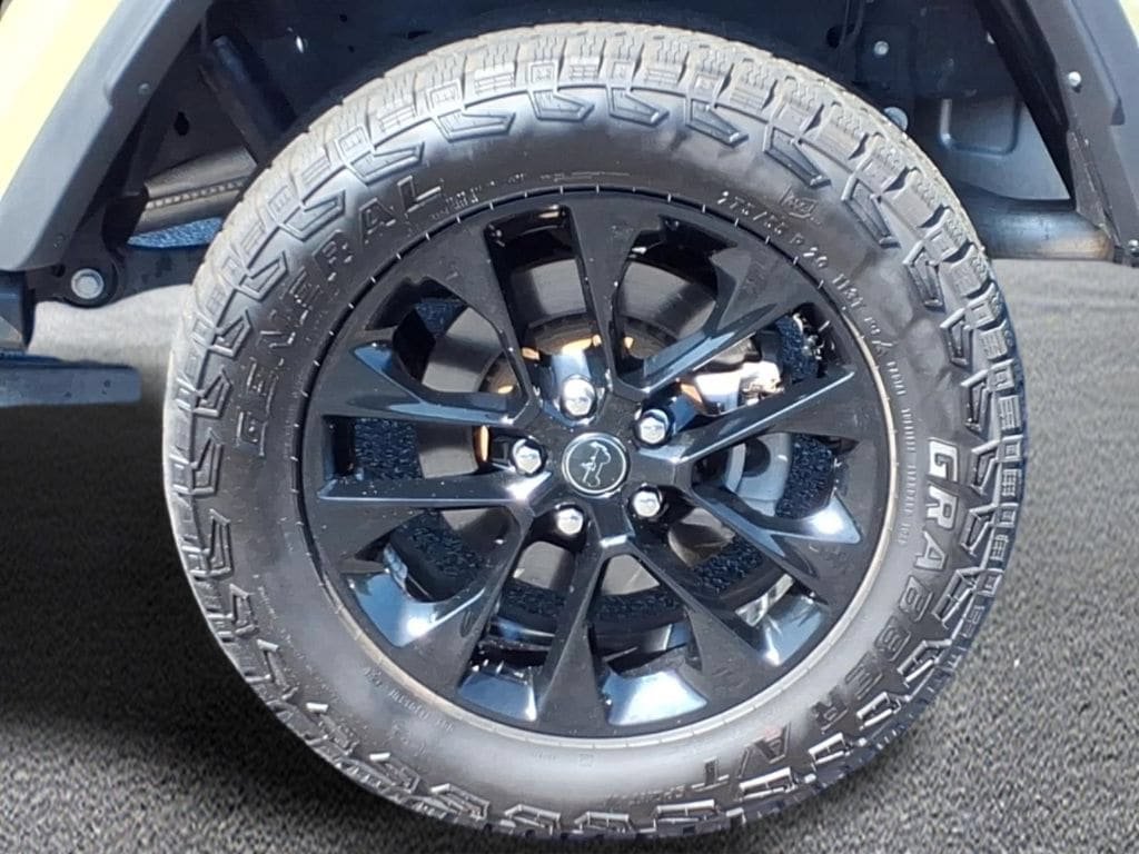 Used 2025 Jeep Gladiator Sport AWD/4WD image 10