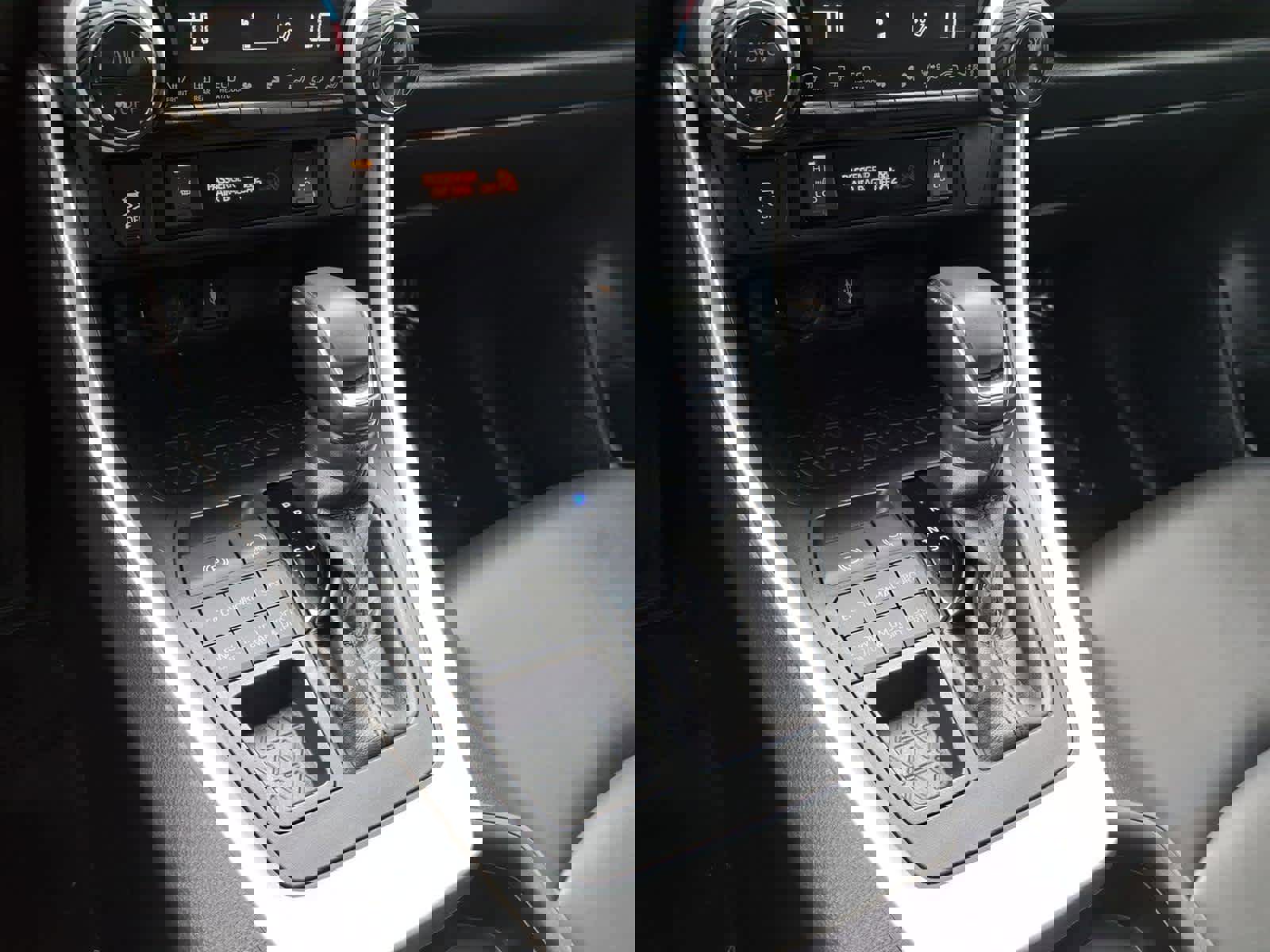 Used 2019 Toyota RAV4 XLE Premium w/ Cold Weather Package AWD/4WD image 20