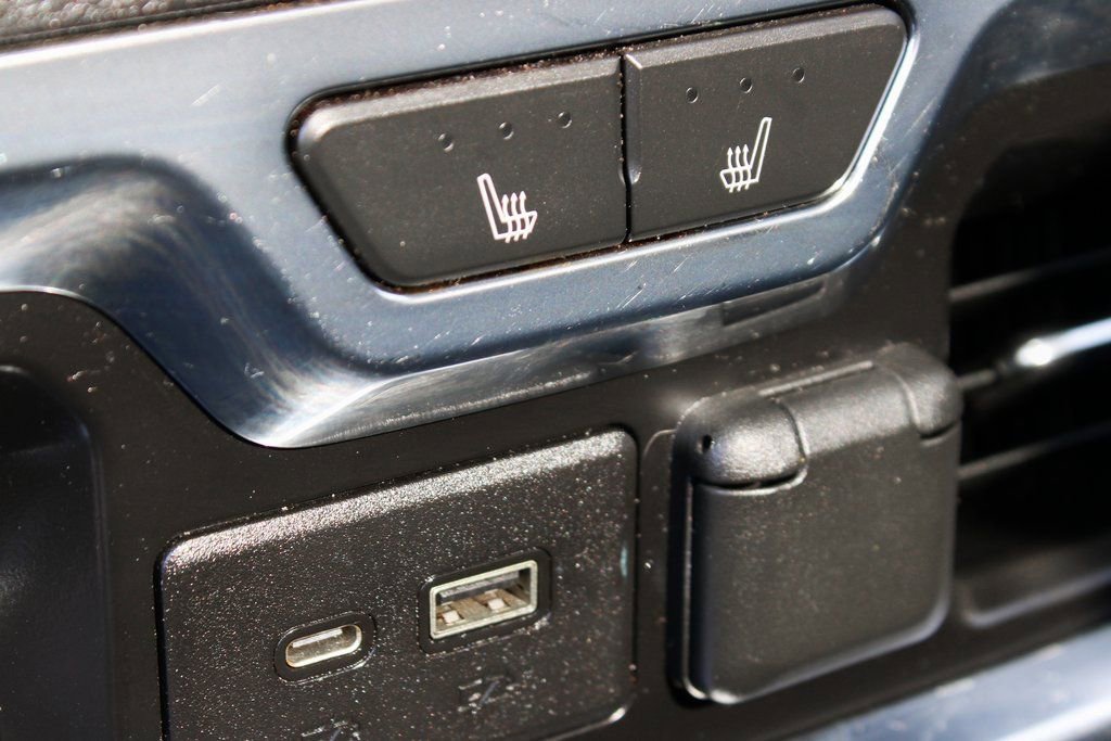 Used 2020 Chevrolet Silverado 3500 High Country w/ Z71 Off-Road Package AWD/4WD image 43